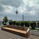 The Platinum Klcc By Luxe Suites