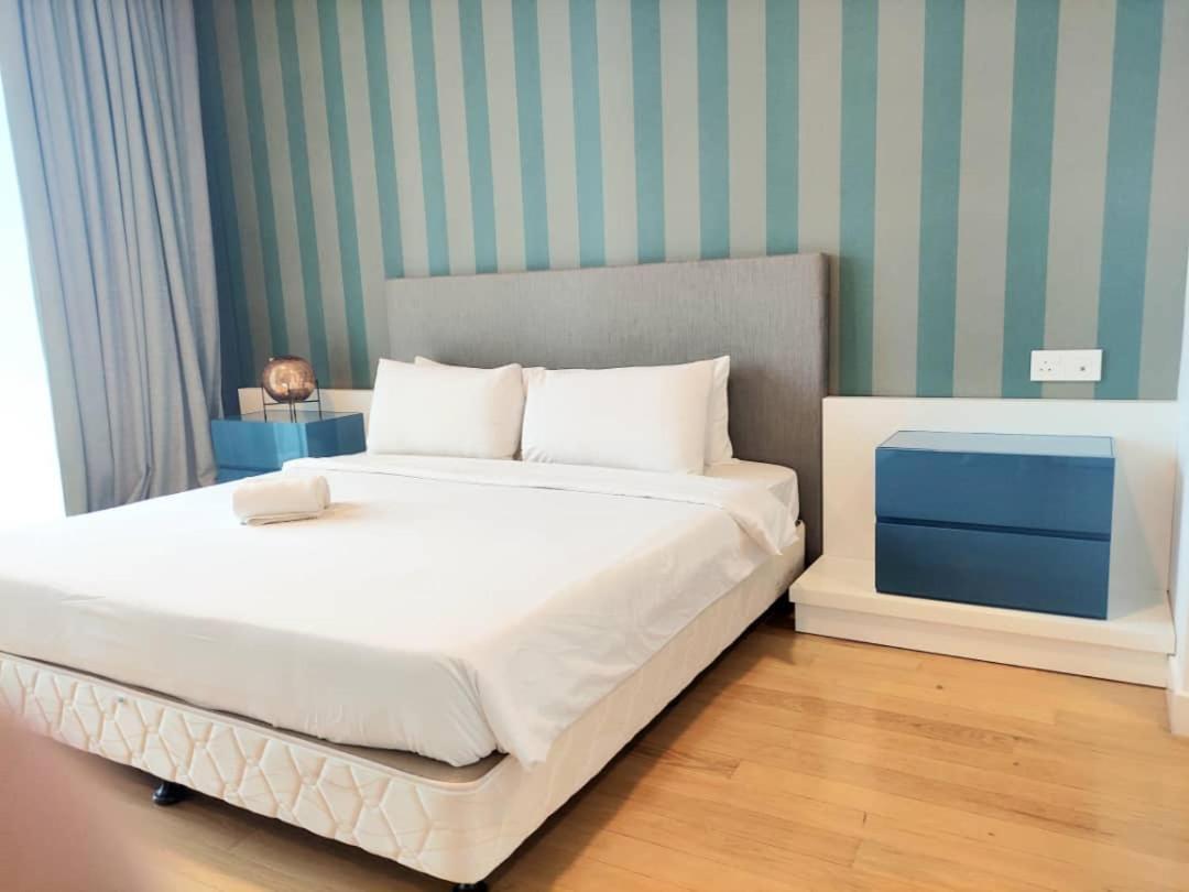 The Platinum Klcc By Luxe